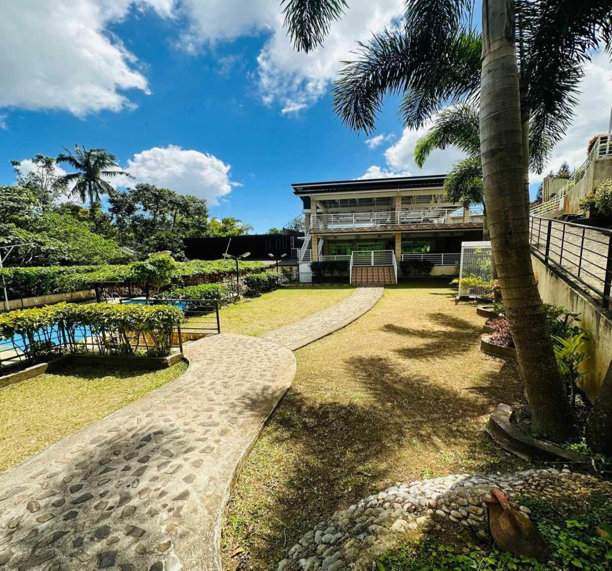 Oyo 1067 Villa Sofia At Silang Tagaytay City Extérieur photo